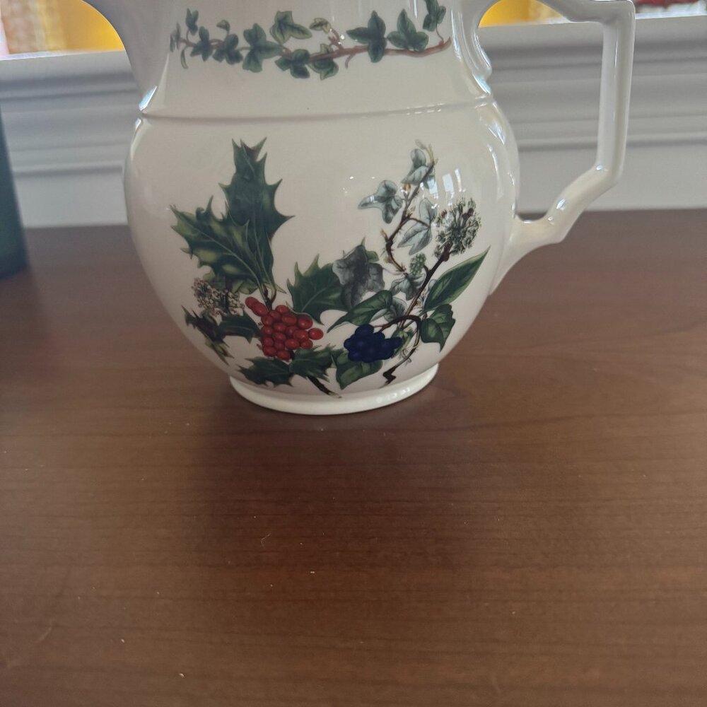 Portmeirion The Holly and the Ivy Christmas pitcher